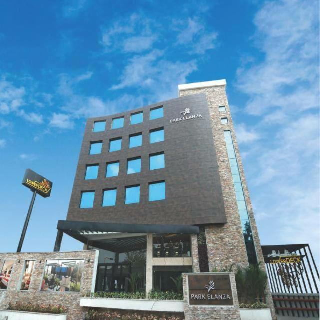 Hotel Park Elanza Chennai Dış mekan fotoğraf